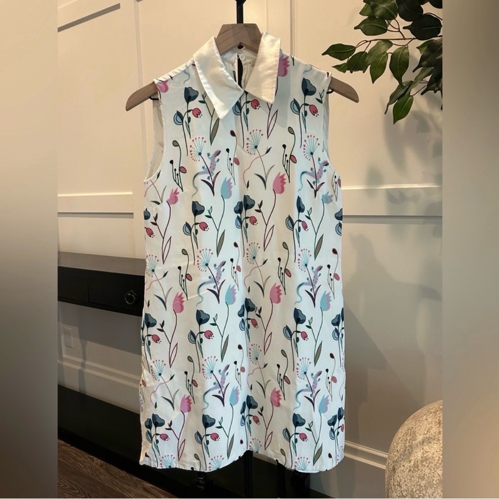 Miu Miu Floral Print Sleeveless Shift Dress White Size 36 IT Collared